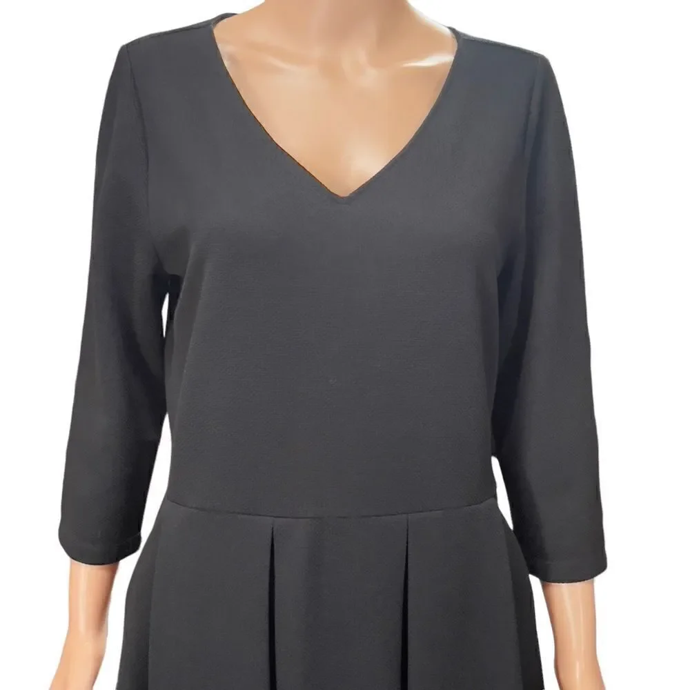 attention Black 3/4 Sleeve & Front Pocket Dress LARGE